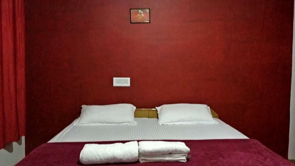 Mochila Youth Hostel Mcleod Ganj Dharamshala Eksteriør billede