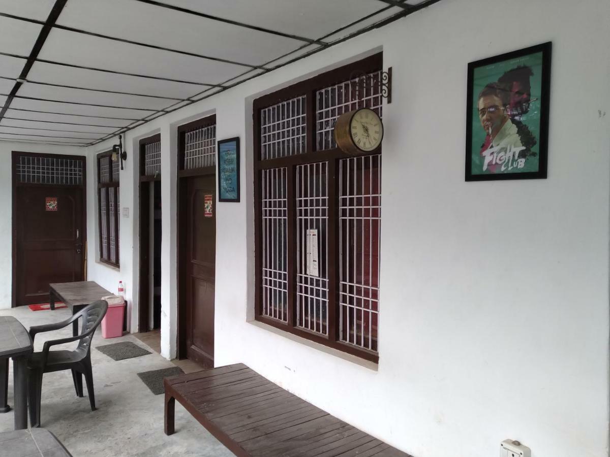 Mochila Youth Hostel Mcleod Ganj Dharamshala Eksteriør billede